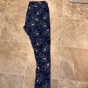 LulaRoe Disney leggings
